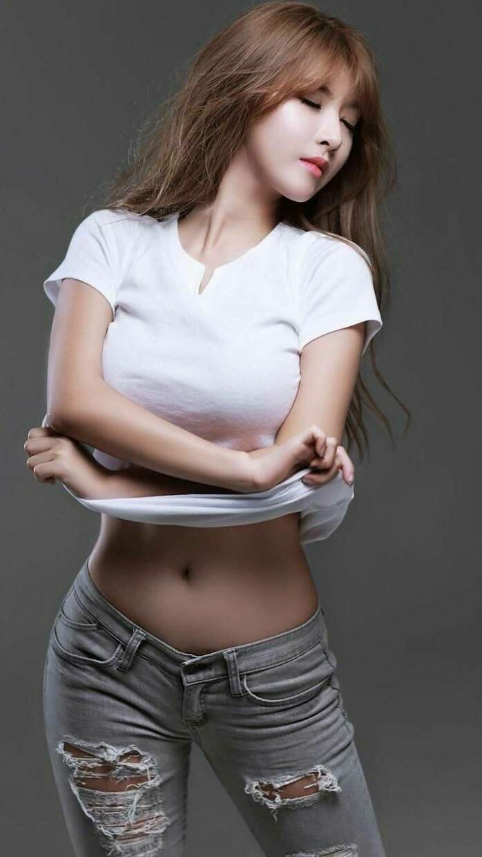 2019年总决赛第4场：库里在第一节就投进连续两个长距离三分，开启“火力模式”