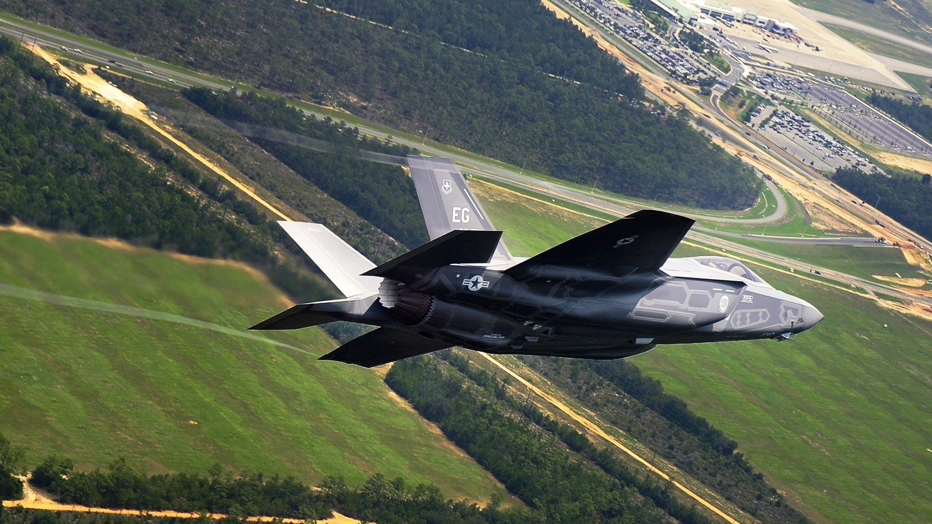 “中国足球新星崭露头角,签约大型青训机构”,中国足球青训梯队