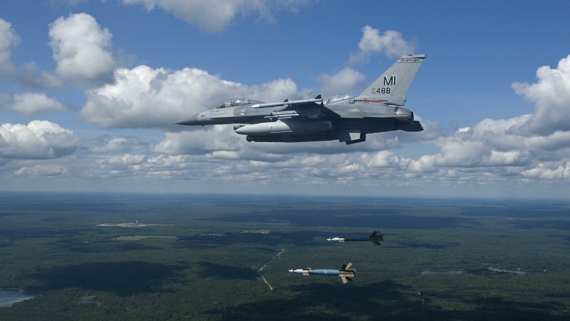 开云官方-赛场激烈：上海队虽败犹荣，表现仍获得极高评价！，上海队夺冠