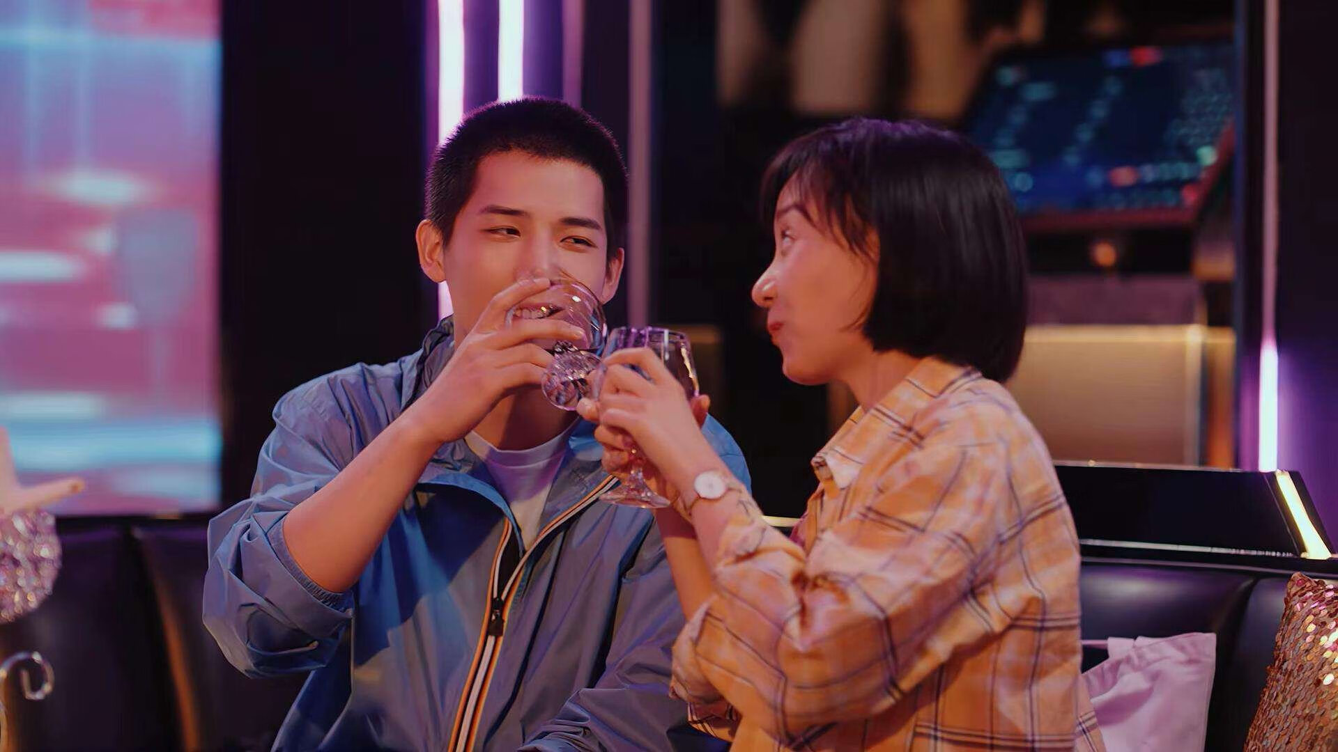 开云平台-快船全队拼搏拿下胜利，快船队夺冠