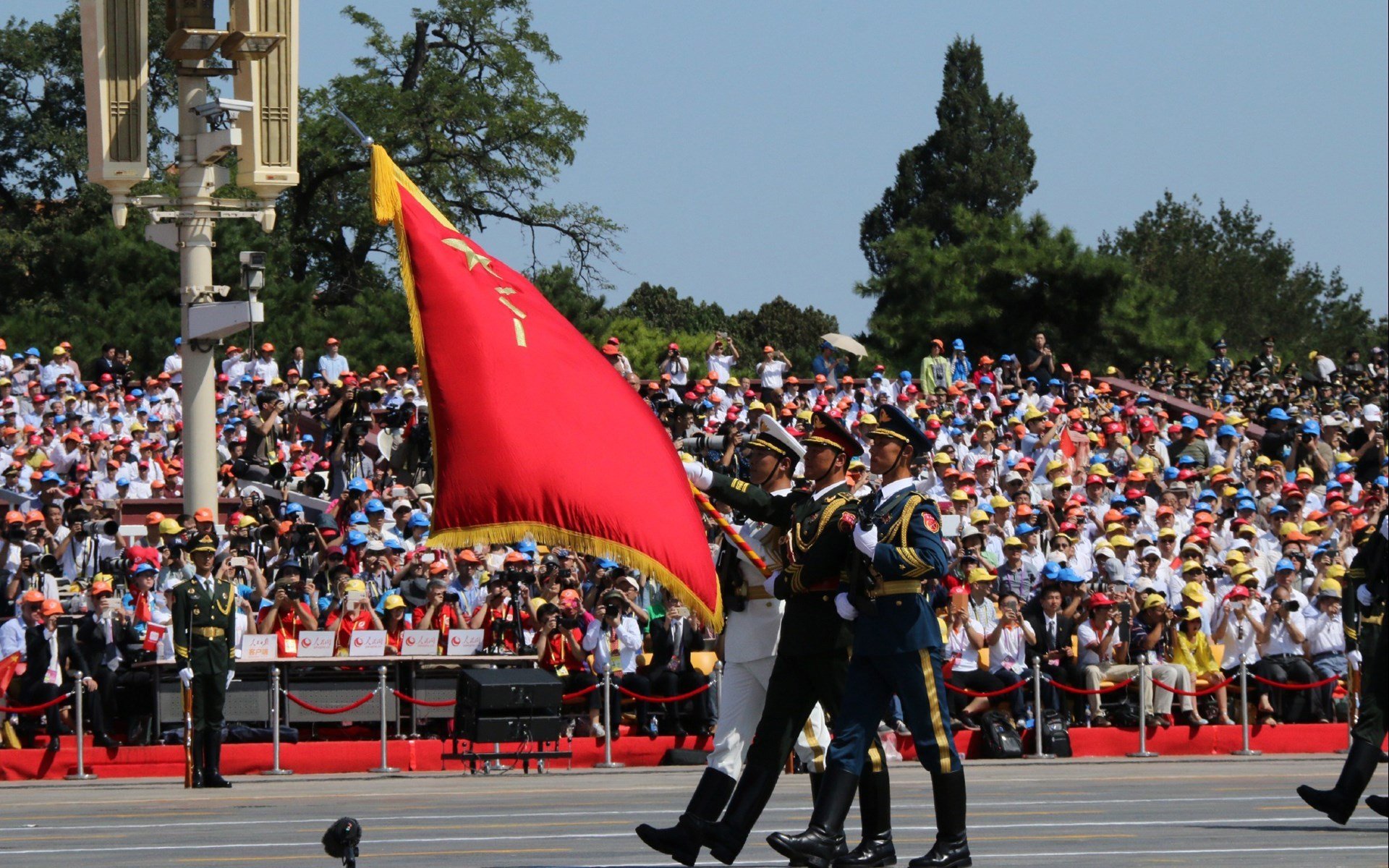 KPL赛场再次爆发翻盘奇迹全网沸腾，kpl比赛现场