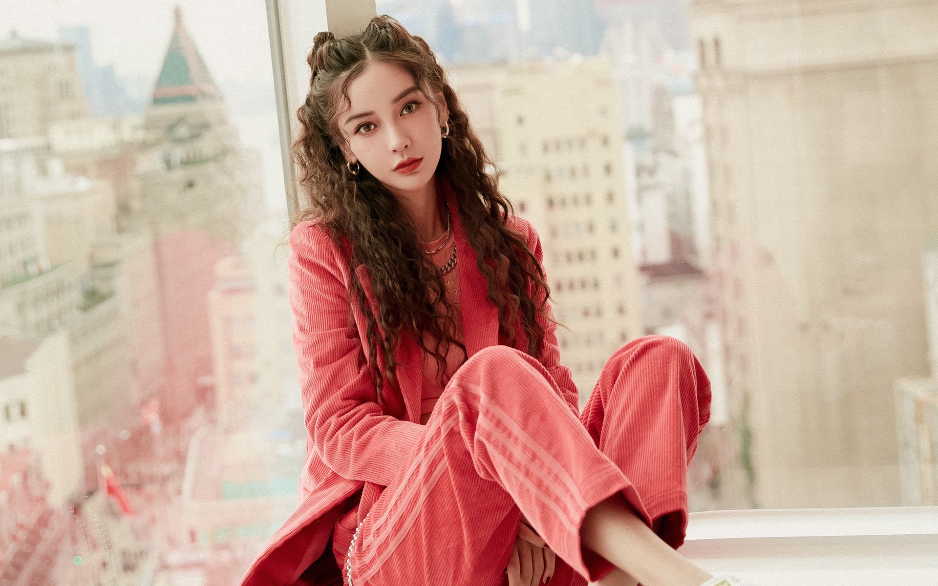 开云体育APP下载-曼城利用短传渗透突破防守密集区，曼城 防守