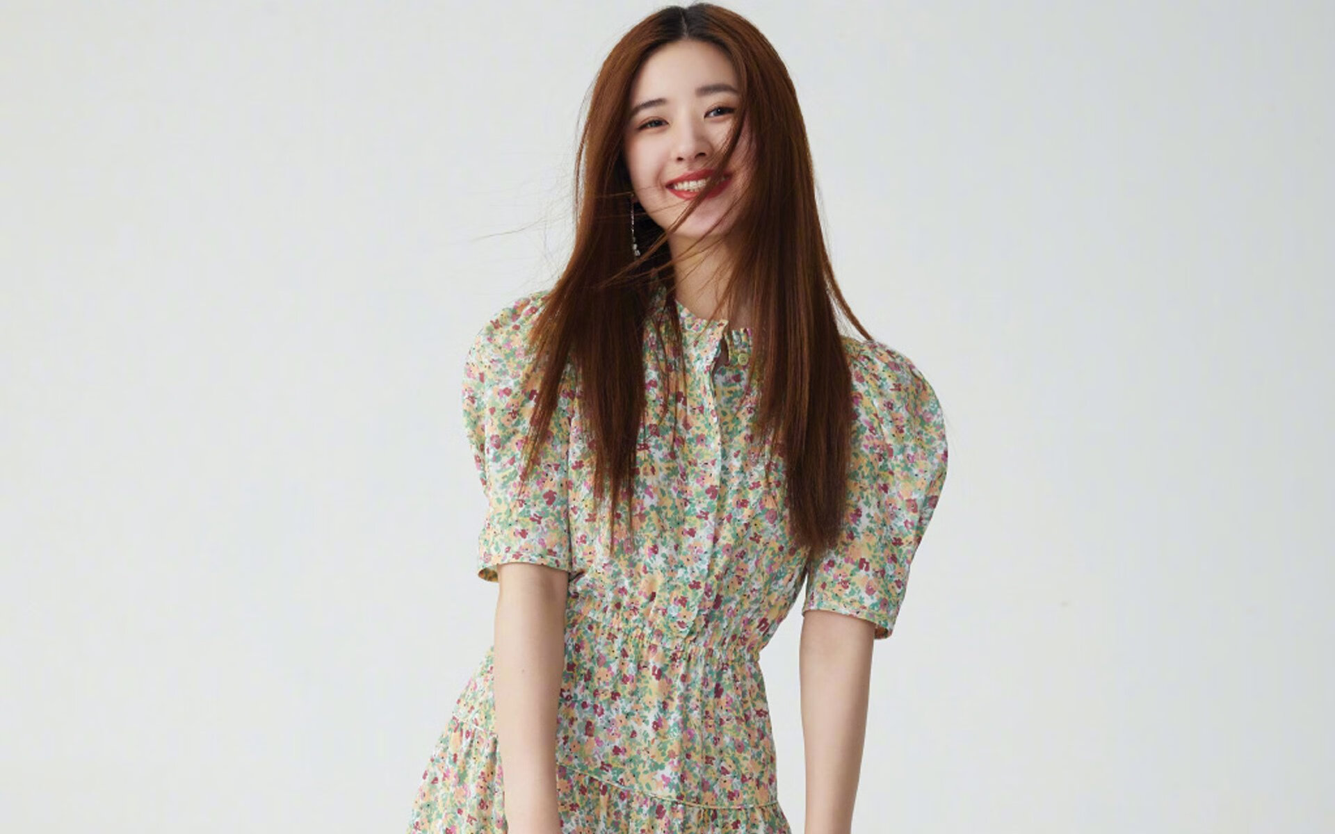 KAIYUNAPP-特色足球运动在国际高校中逐渐普及，促进交流融合，足球特色学校主题绘画