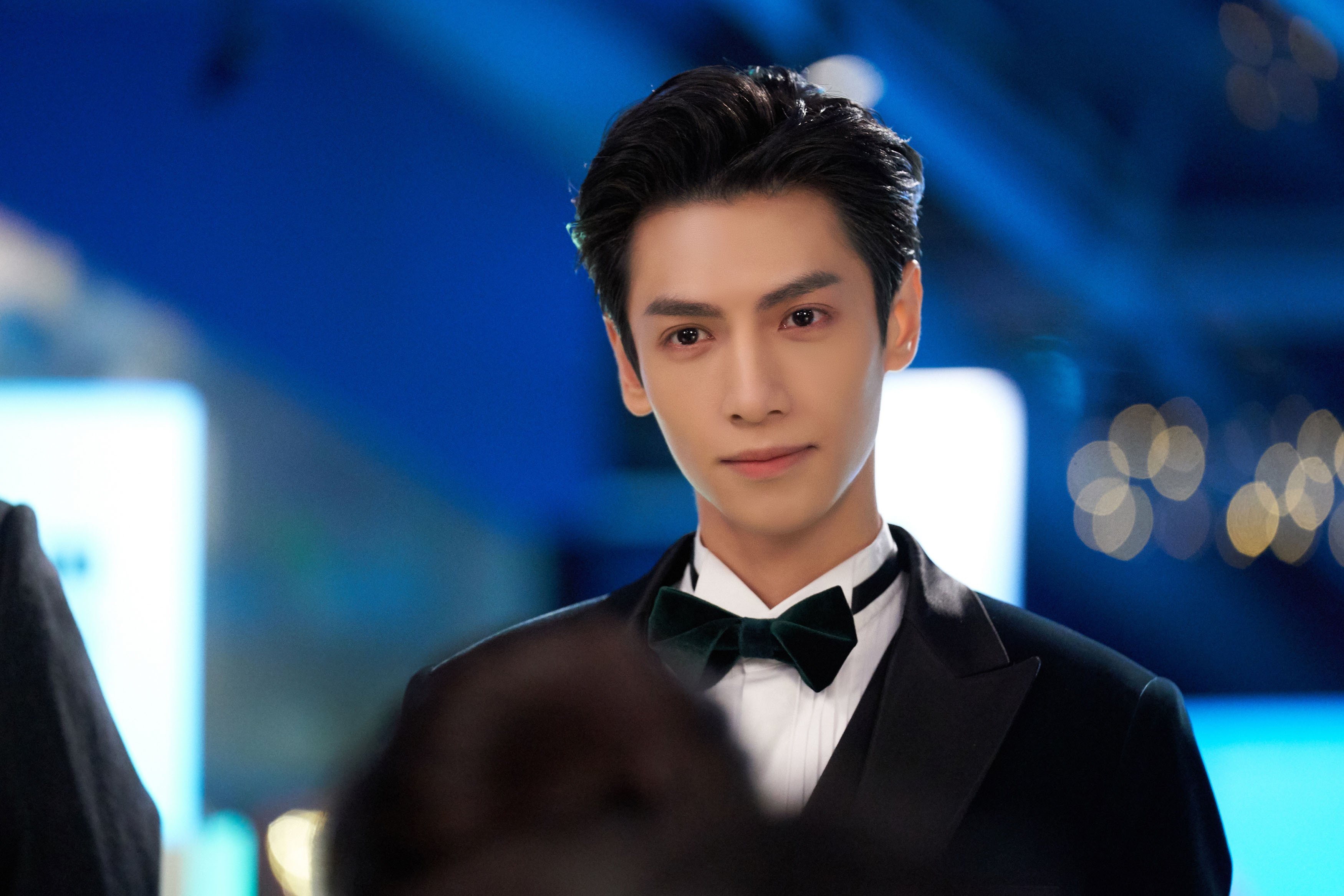 詹姆斯训练中不慎扭伤赛前状态存疑,詹姆斯扭伤图片